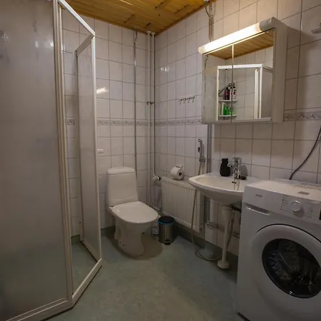 Apartamento Lil Haven Cozy With Sauna, Glassed Balcony And Free Parking