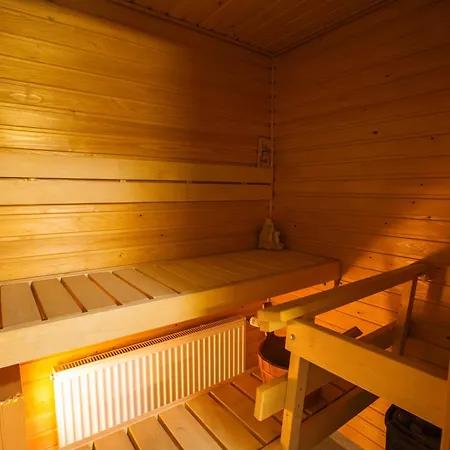Lil Haven Cozy With Sauna, Glassed Balcony And Free Parking *