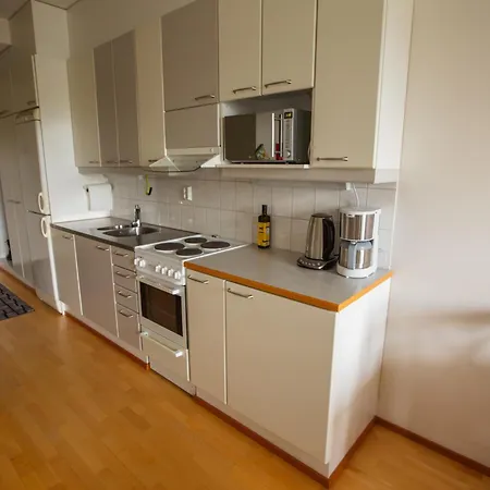 Apartamento Lil Haven Cozy With Sauna, Glassed Balcony And Free Parking