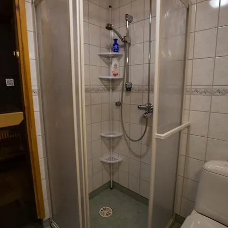 Lil Haven Cozy With Sauna, Glassed Balcony And Free Parking Apartamento Kemi